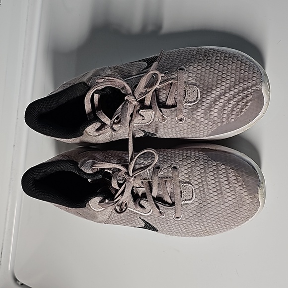 Nike sneakers - Picture 1 of 4